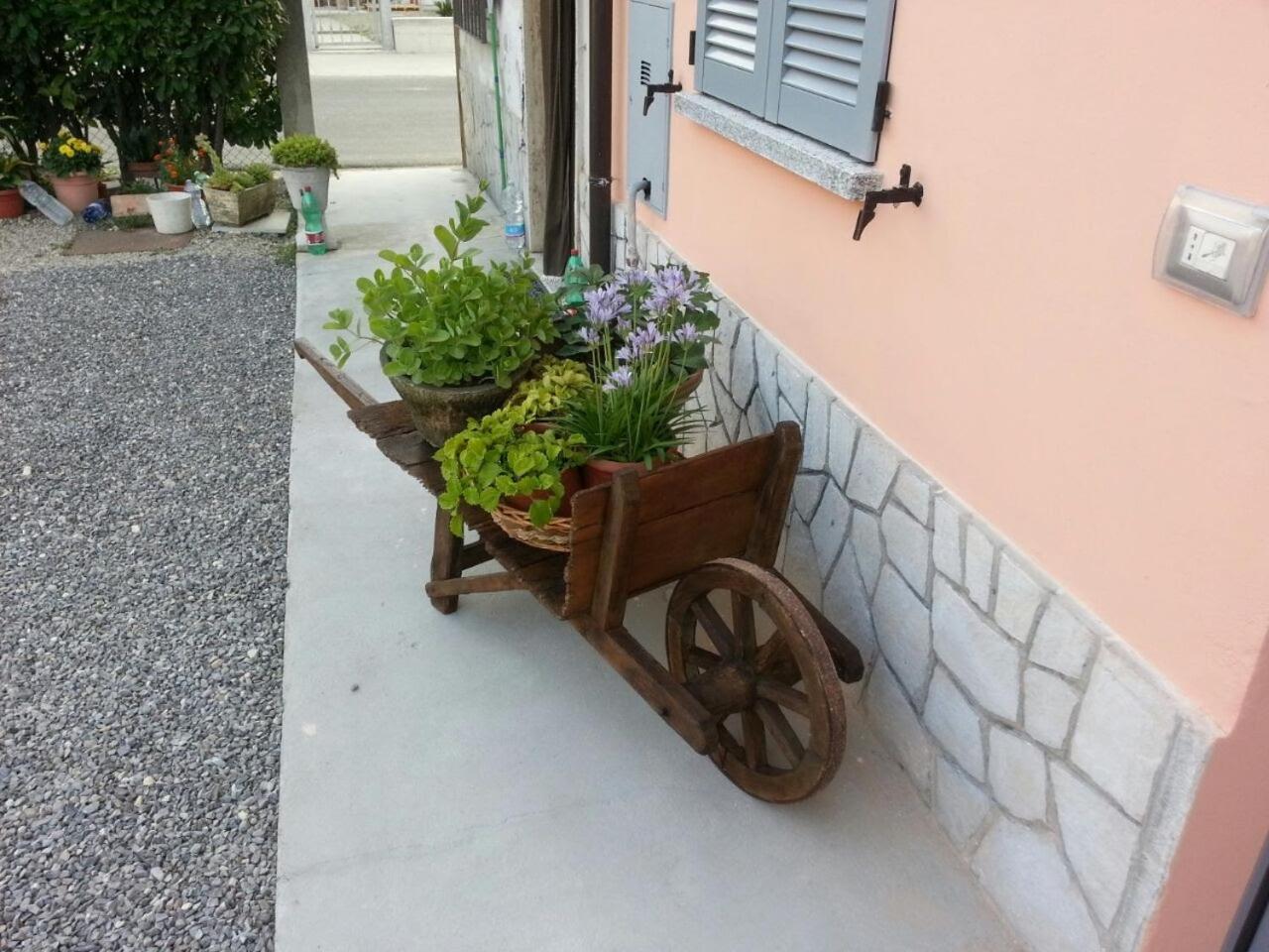 Marinella Guest House Cornale المظهر الخارجي الصورة