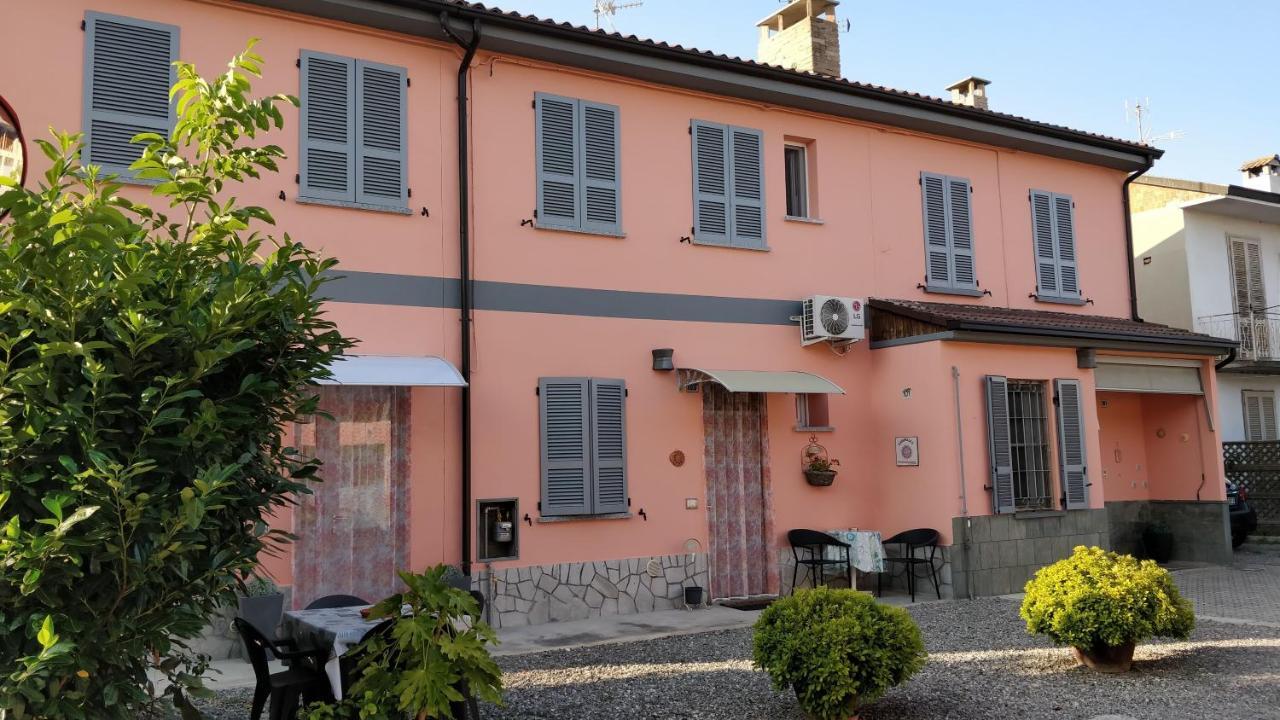 Marinella Guest House Cornale المظهر الخارجي الصورة